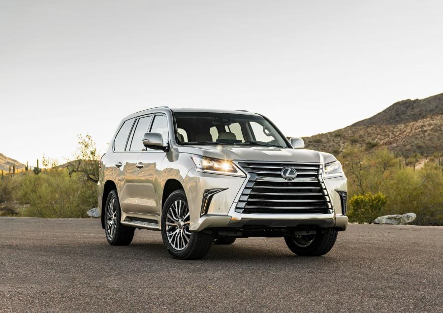  Lexus LX570 Two-Row (URJ200) 2017 года  (NA) (фото 16 из 23)